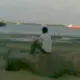 携手相伴