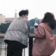 哈哈
